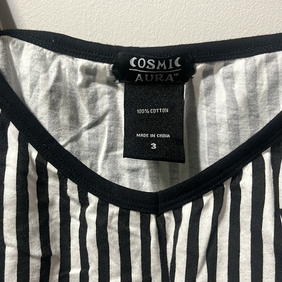 EUC Hot Topic Cosmic Aura Sleep Bat Tank top with Bow details - Picture 3 of 4